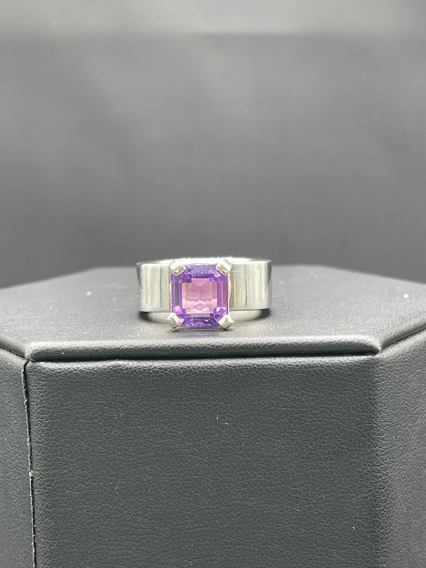Vintage Natural Amethyst Sterling Silver Ring (Size 8.25)