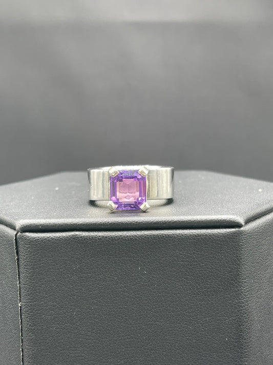 Vintage Natural Amethyst Sterling Silver Ring (Size 8.25)