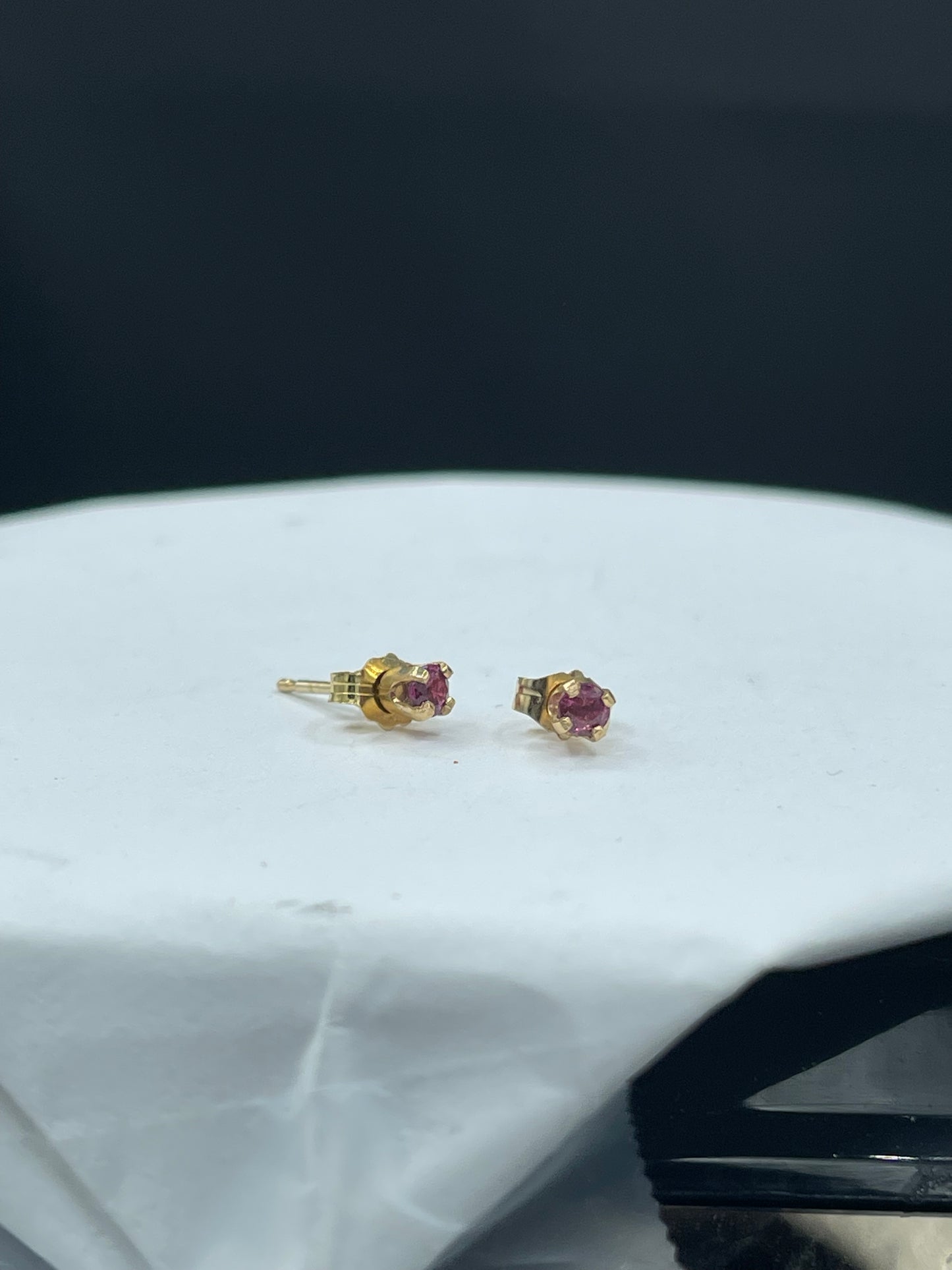 3MM Rhodolite Garnet 14k Yellow Gold Stud Earrings