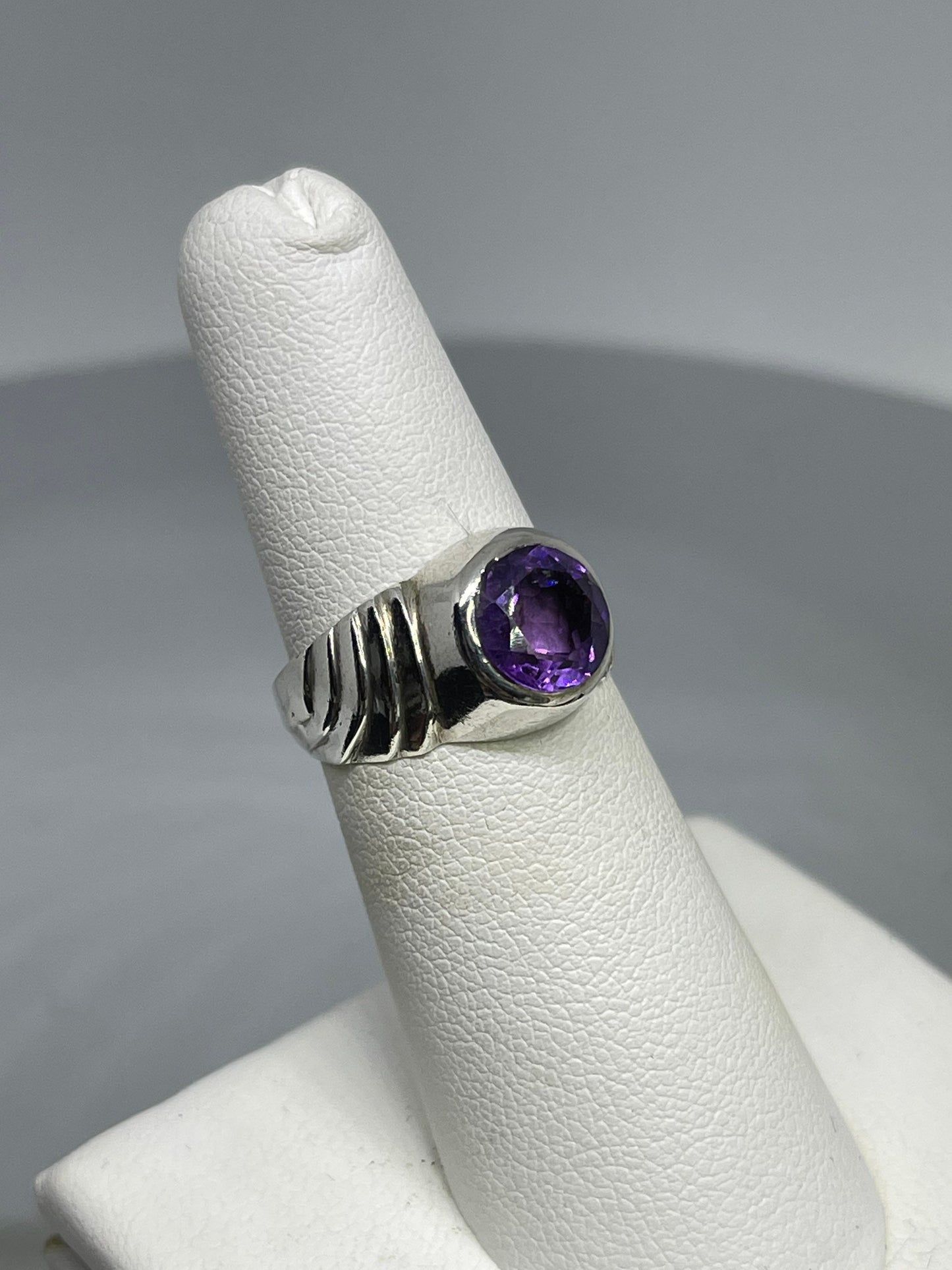 Natural Amethyst Sterling Silver Ring (Size 5.5)
