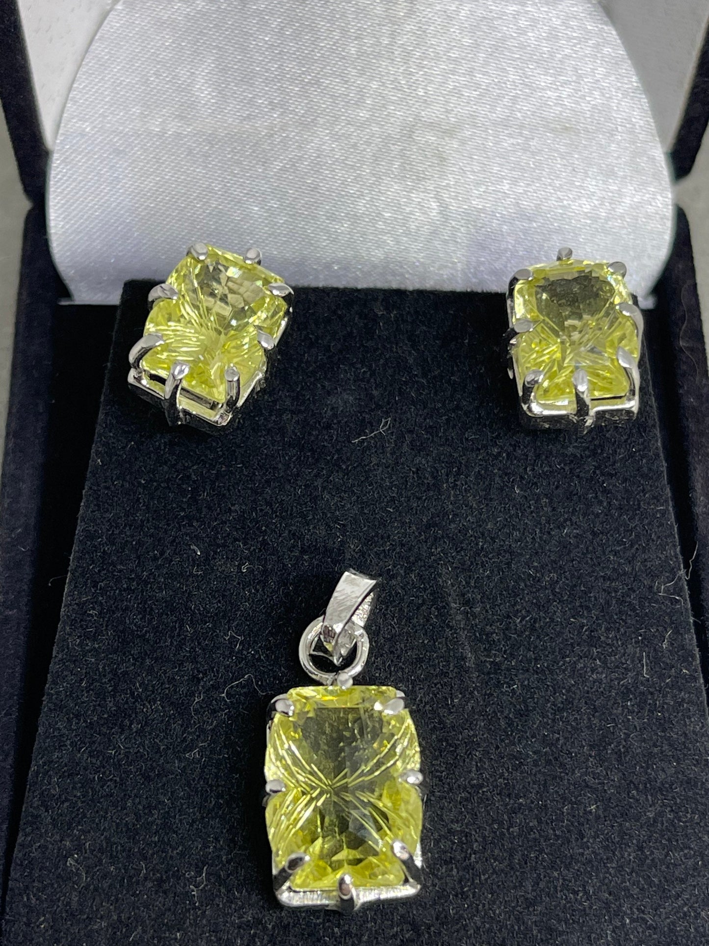 Natural Green Amethyst Sterling Silver Earrings & Pendant Set