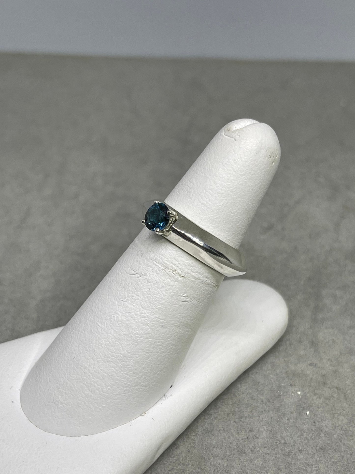 Blue Topaz Sterling Silver Ring (Size 6.25)
