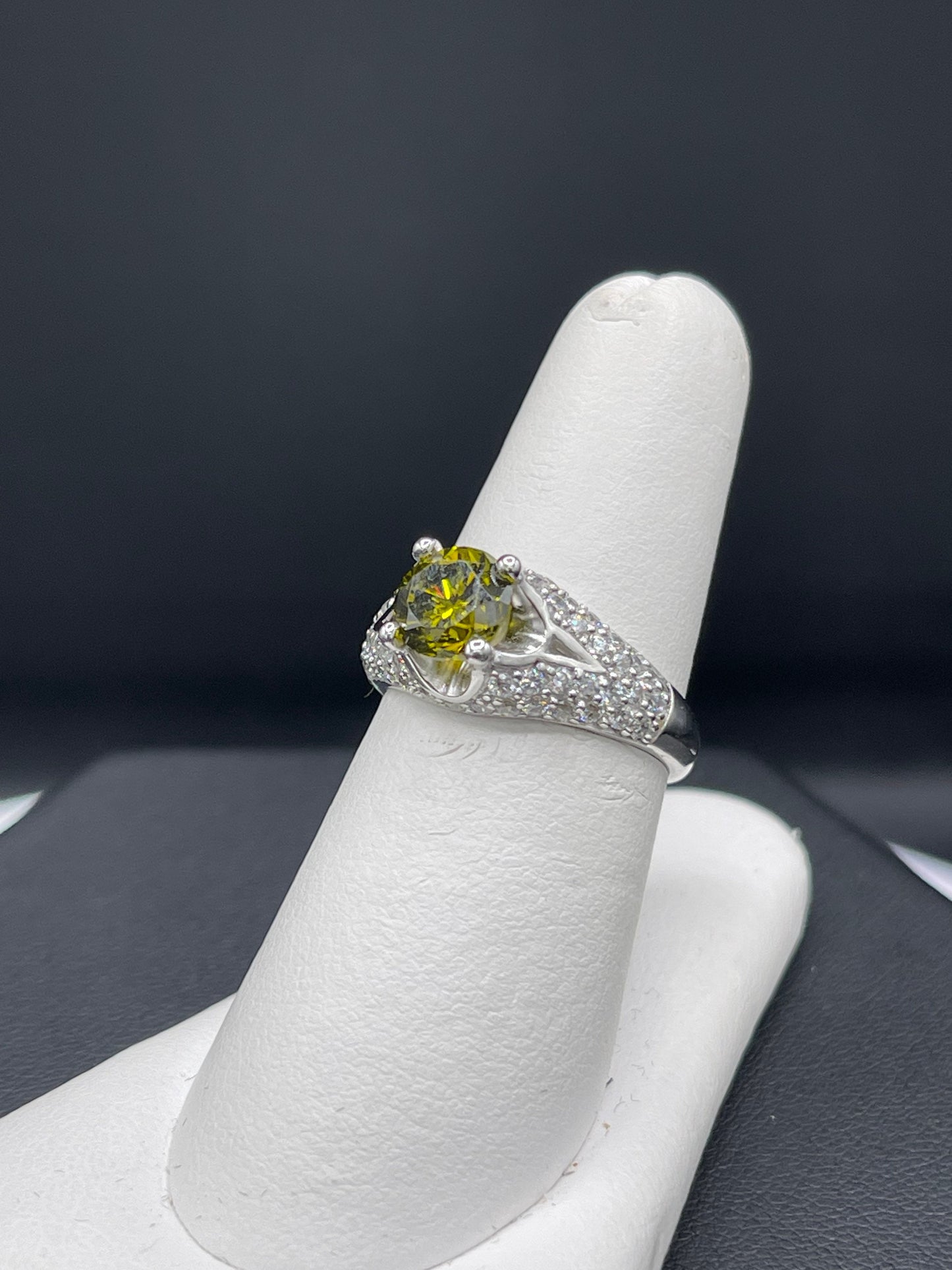1.30 Carat Green Cubic Zirconia Sterling Silver Ring (Size 7.25)