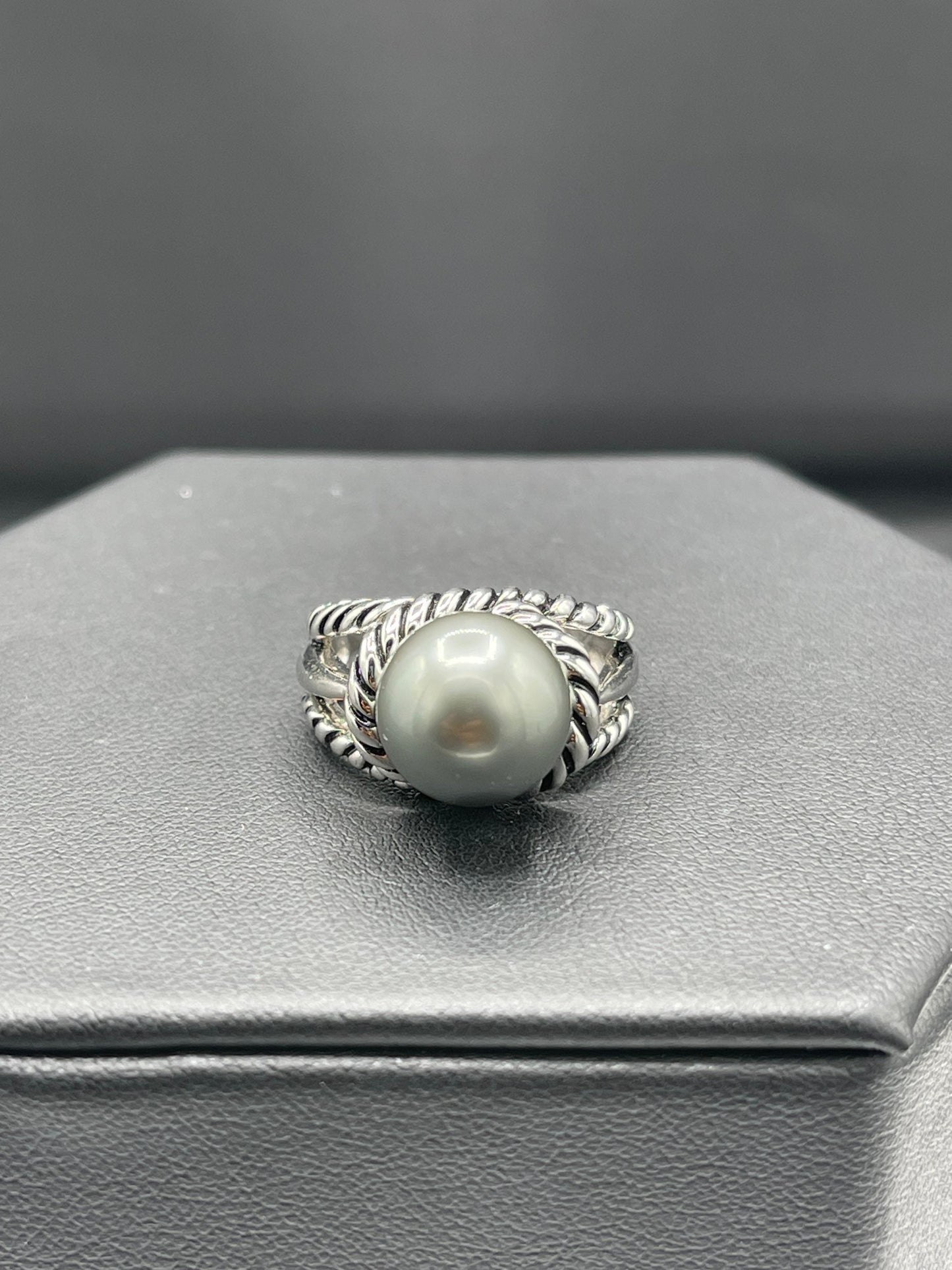 Tara & Sons Salt Water South Sea Pearl Black Enamel Sterling Silver Designer Ring (Size 7.5)