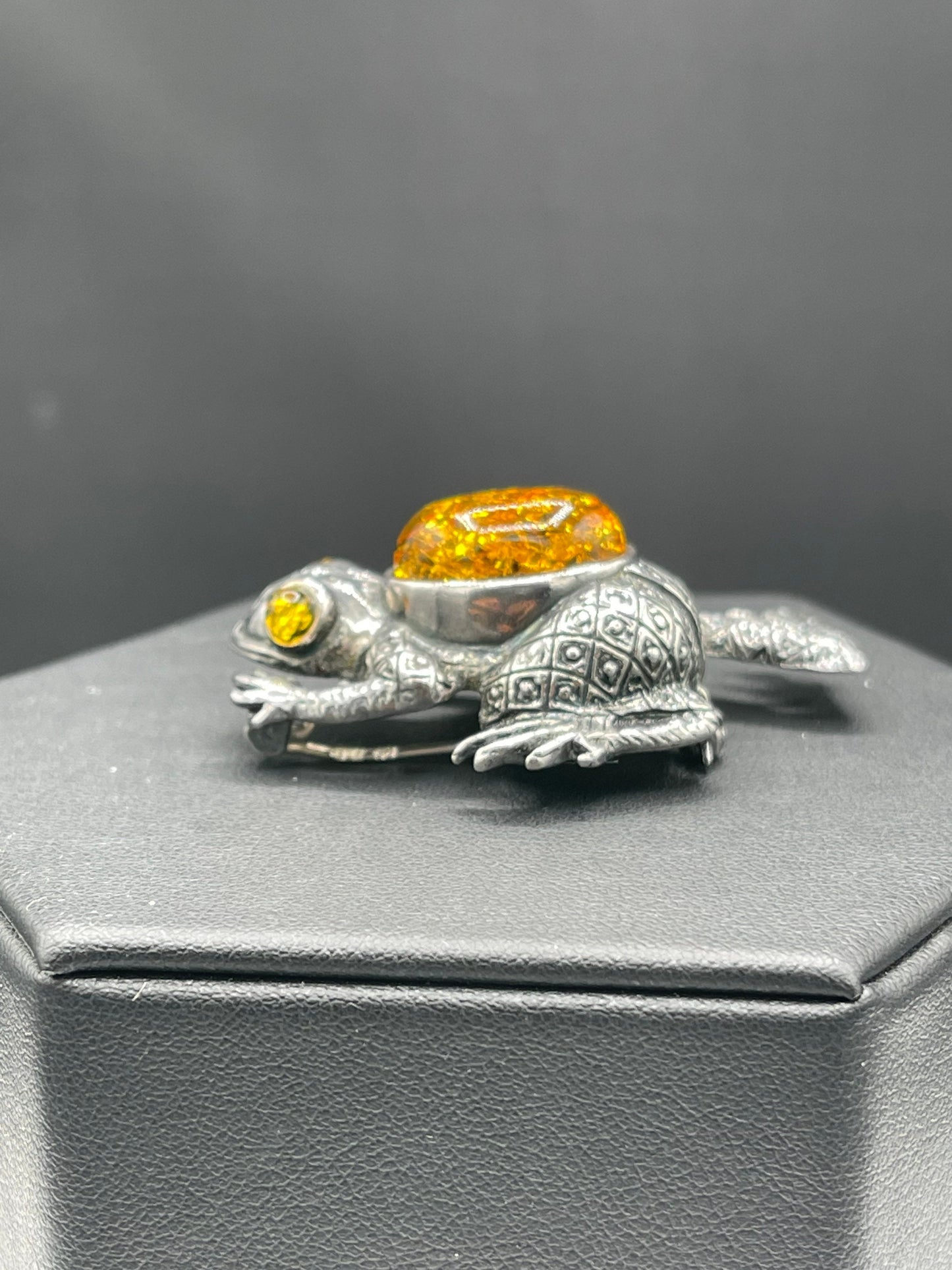 Handmade Amber Sterling Silver Frog Brooch Pin