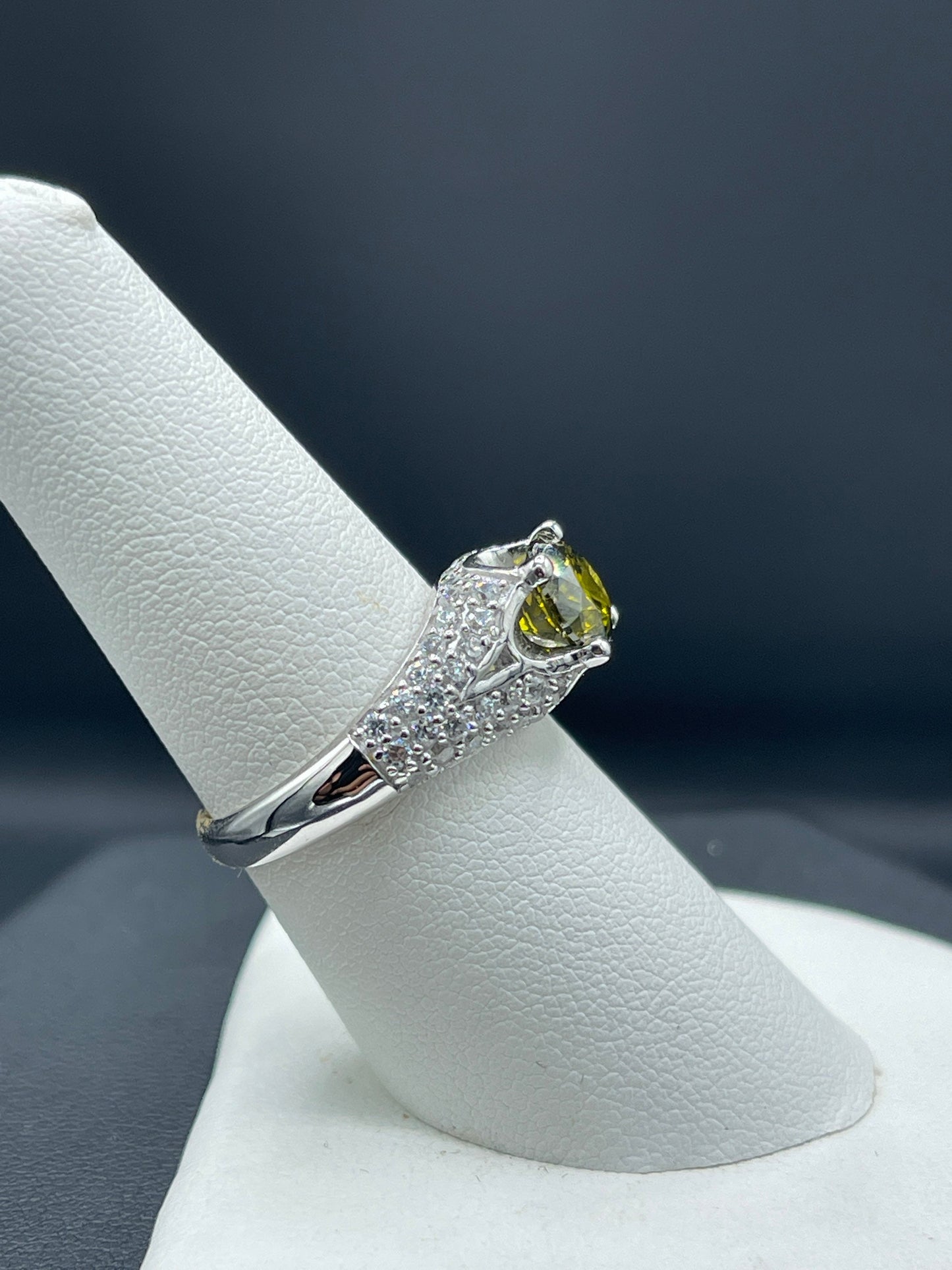 1.30 Carat Green Cubic Zirconia Sterling Silver Ring (Size 7.25)